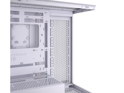 組み立てやアップグレードの作業をしやすいという副次的なメリットもある