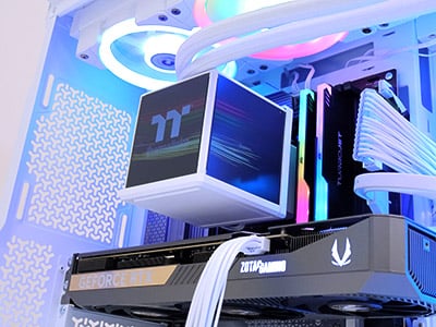Thermaltakeの「MINECUBE 360 Ultra ARGB Sync」シリーズ