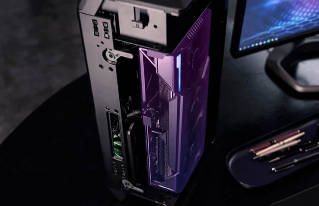 3.9スロット幅のグラフィックボードを搭載可能