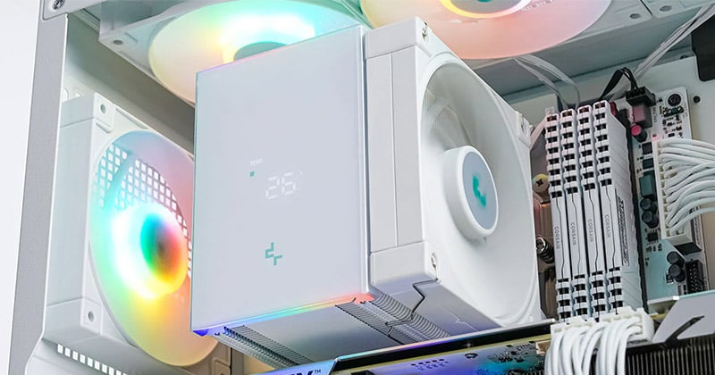 流体軸受けの120mm径ファンを装備