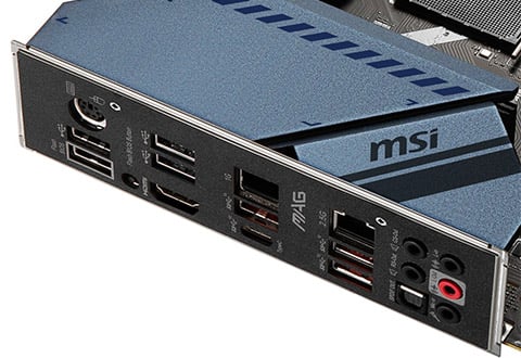 マザーボードに組み込み済みのI/Oパネル