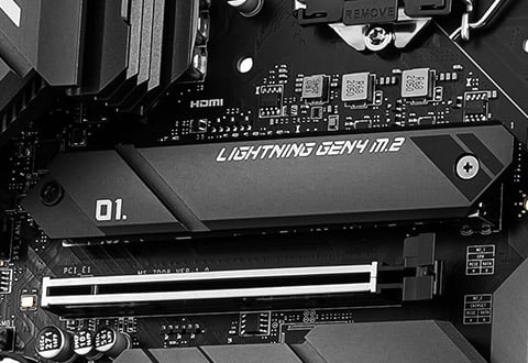 Lightning M.2スロットを装備