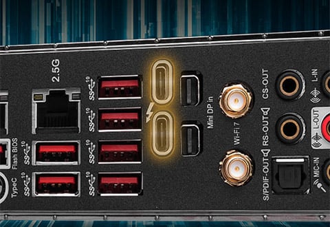 Thunderbolt 4ポートを搭載