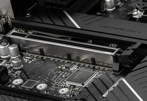 PCI Express 5.0 x16スロットを装備