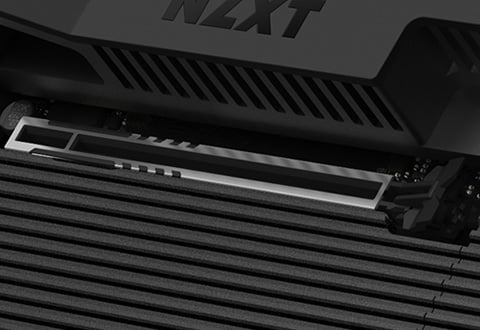 PCI Express 5.0 x16スロットを装備