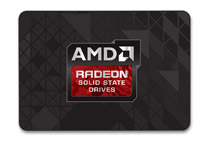 AMD Radeonブランドとのコラボモデル！