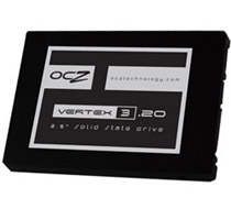 SandForce SF-2281 SSDコントローラ搭載