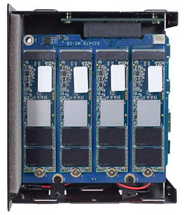 SSDを最大4基搭載可能