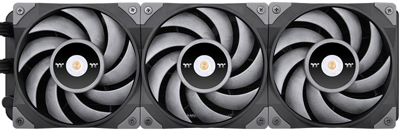 冷却パフォーマンスに優れたTOUGHFAN 12 TURBOを採用